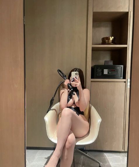 欧美莫比乌斯手镯男女复古简约时_BD英语电影免费在线