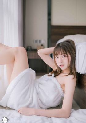 欧美服装人台_BD英语免费观看